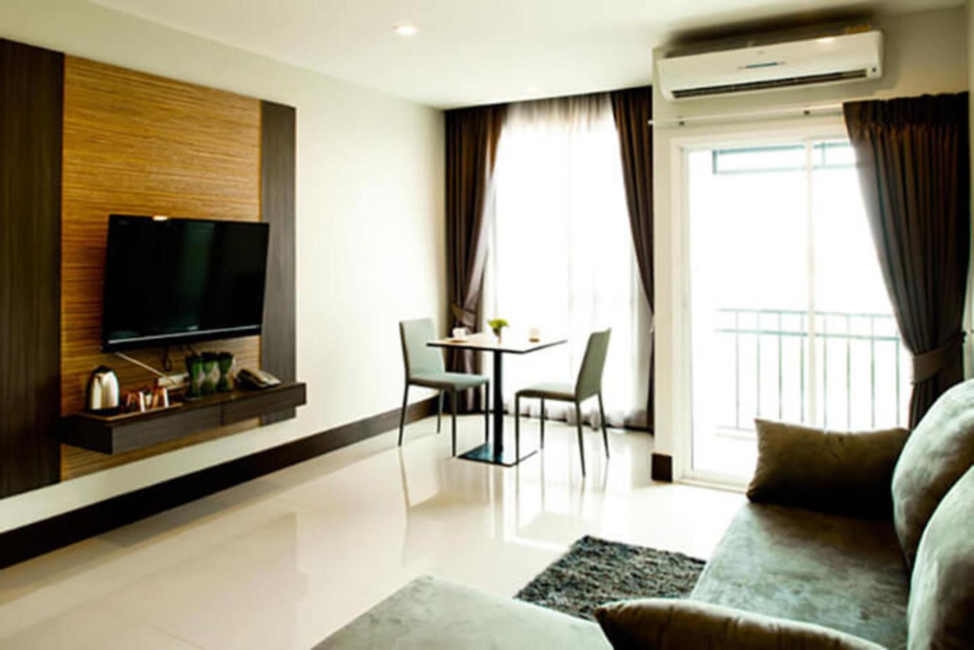 Crystal Suites Suvarnbhumi Airport Bangkok Exterior photo