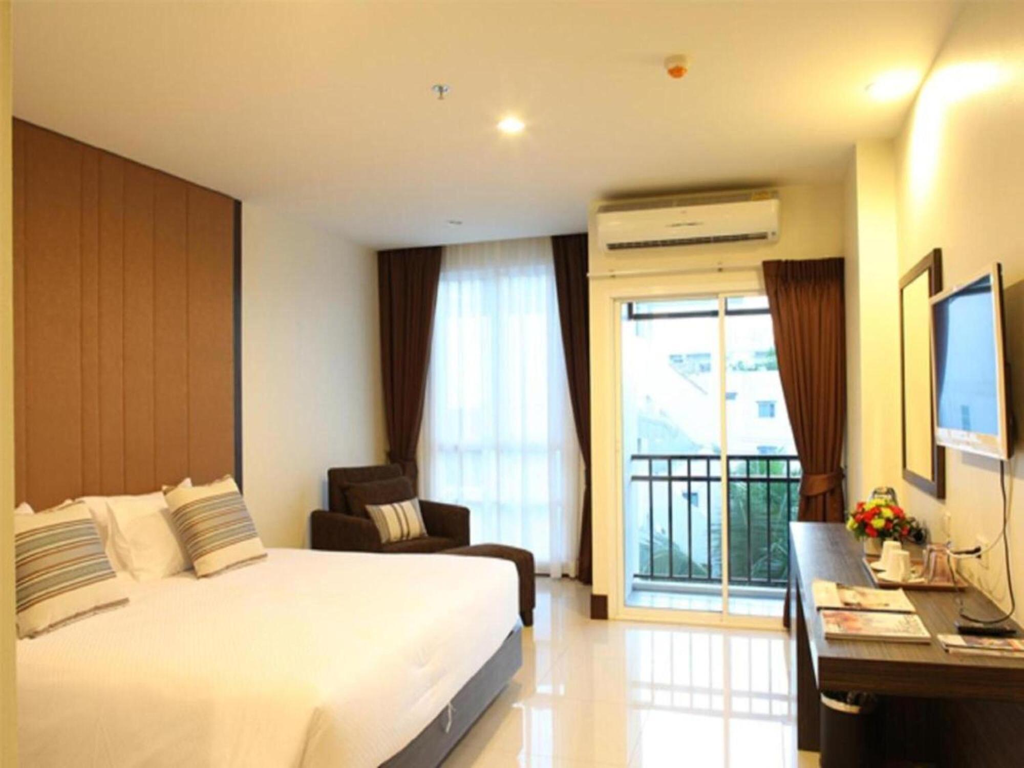 Crystal Suites Suvarnbhumi Airport Bangkok Exterior photo