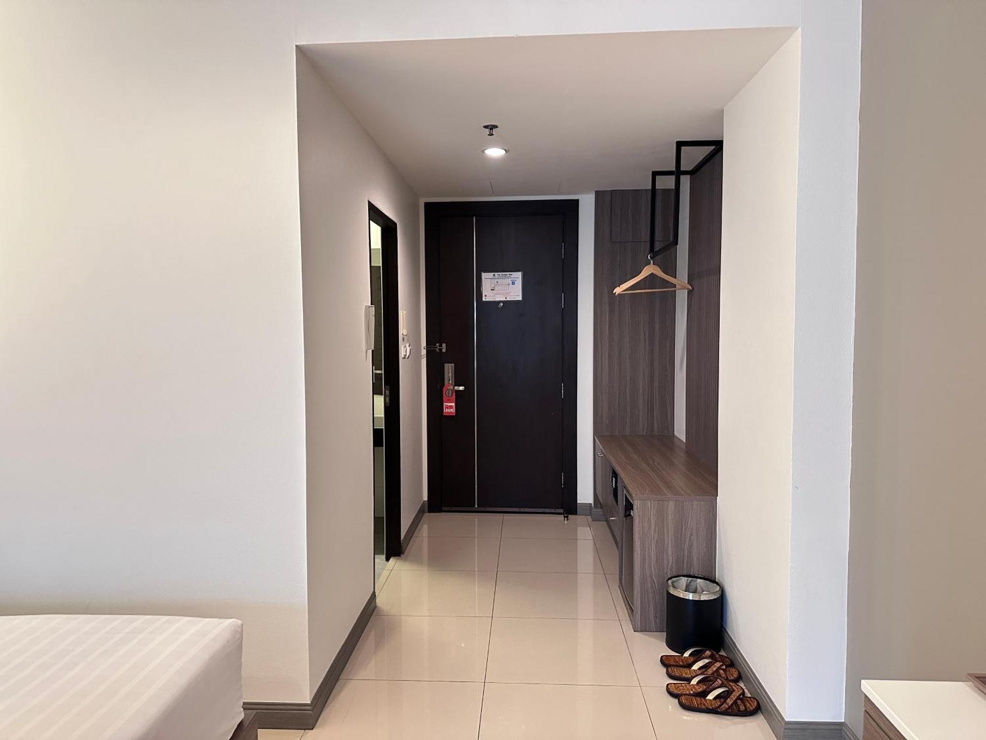 Crystal Suites Suvarnbhumi Airport Bangkok Exterior photo
